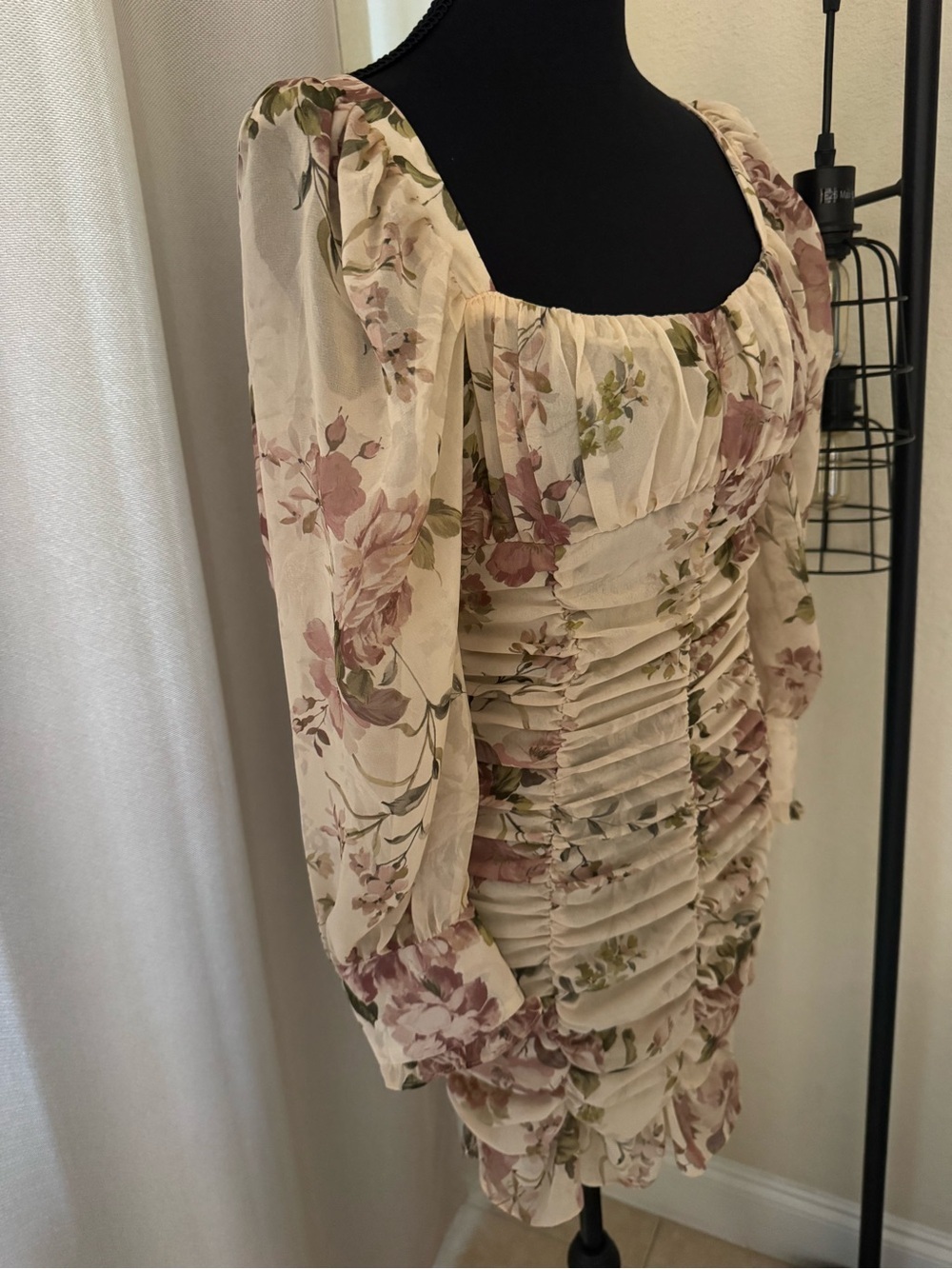 Zara Floral Ruched Mini Dress Cream Pink Puff Sleeve Bodycon Size Small - Picture 5 of 9